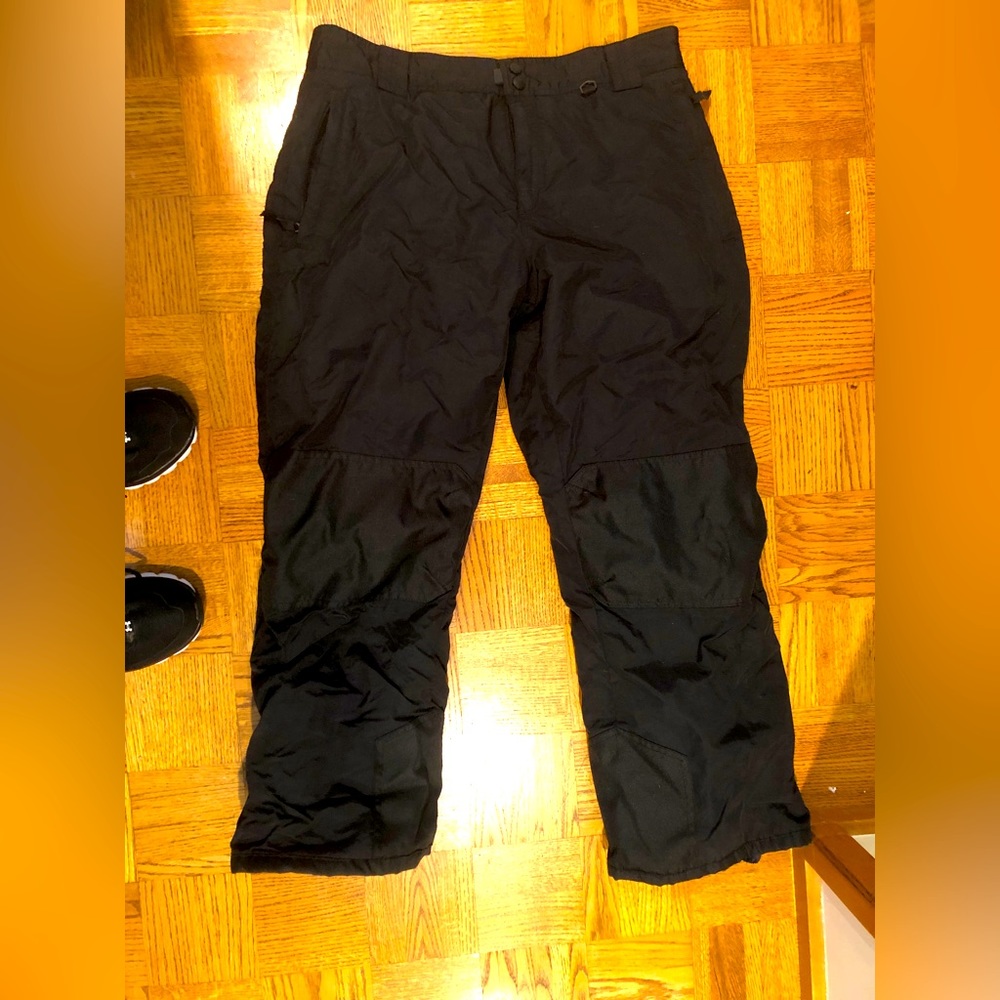 Black snow pants